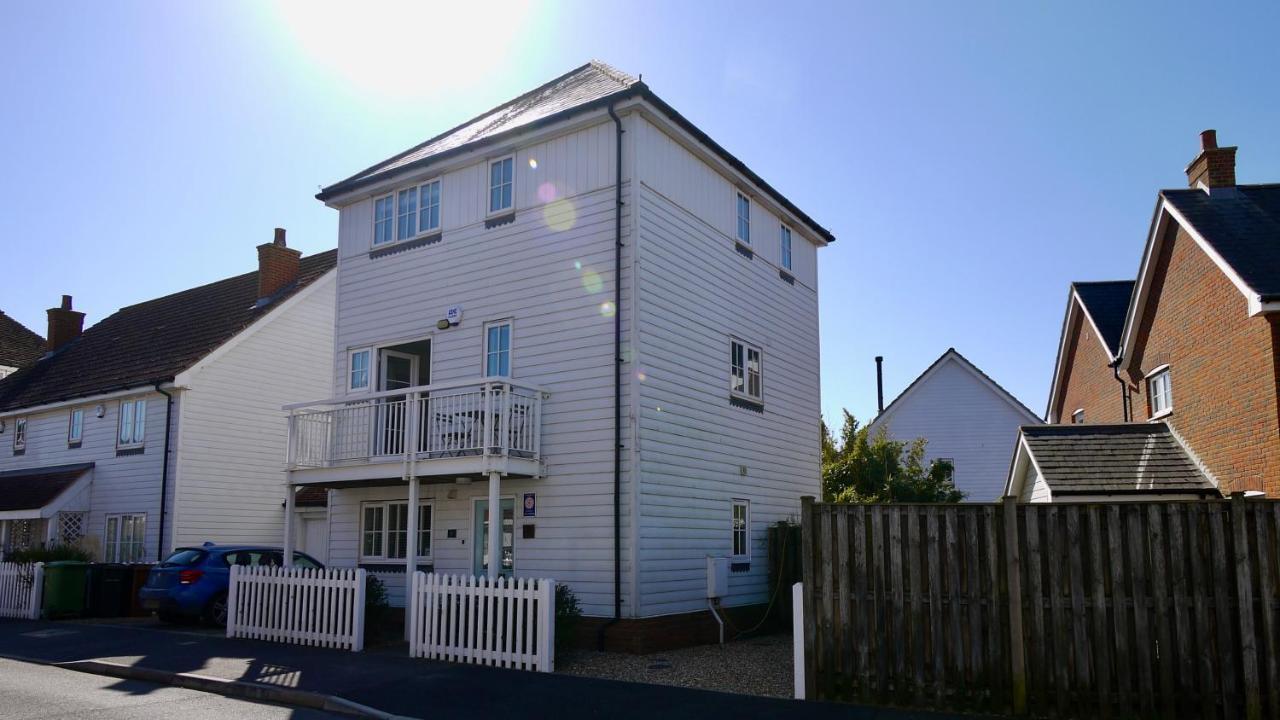 The Salty Dog Holiday Cottage, Camber Sands Рай Экстерьер фото